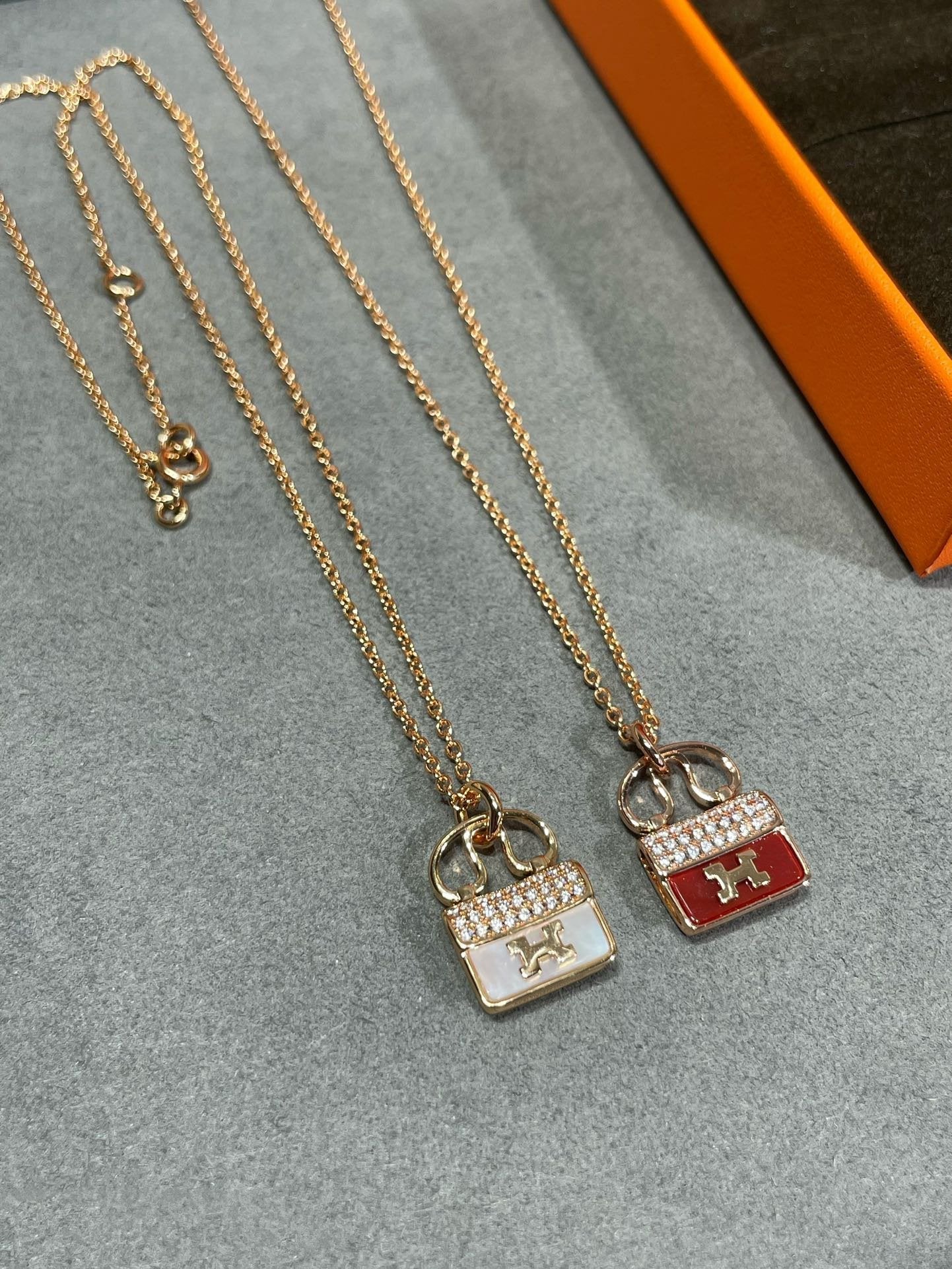 [Solara Jewelry]H CIRCE MOISSANITE PENDANT NECKLACE GOLD