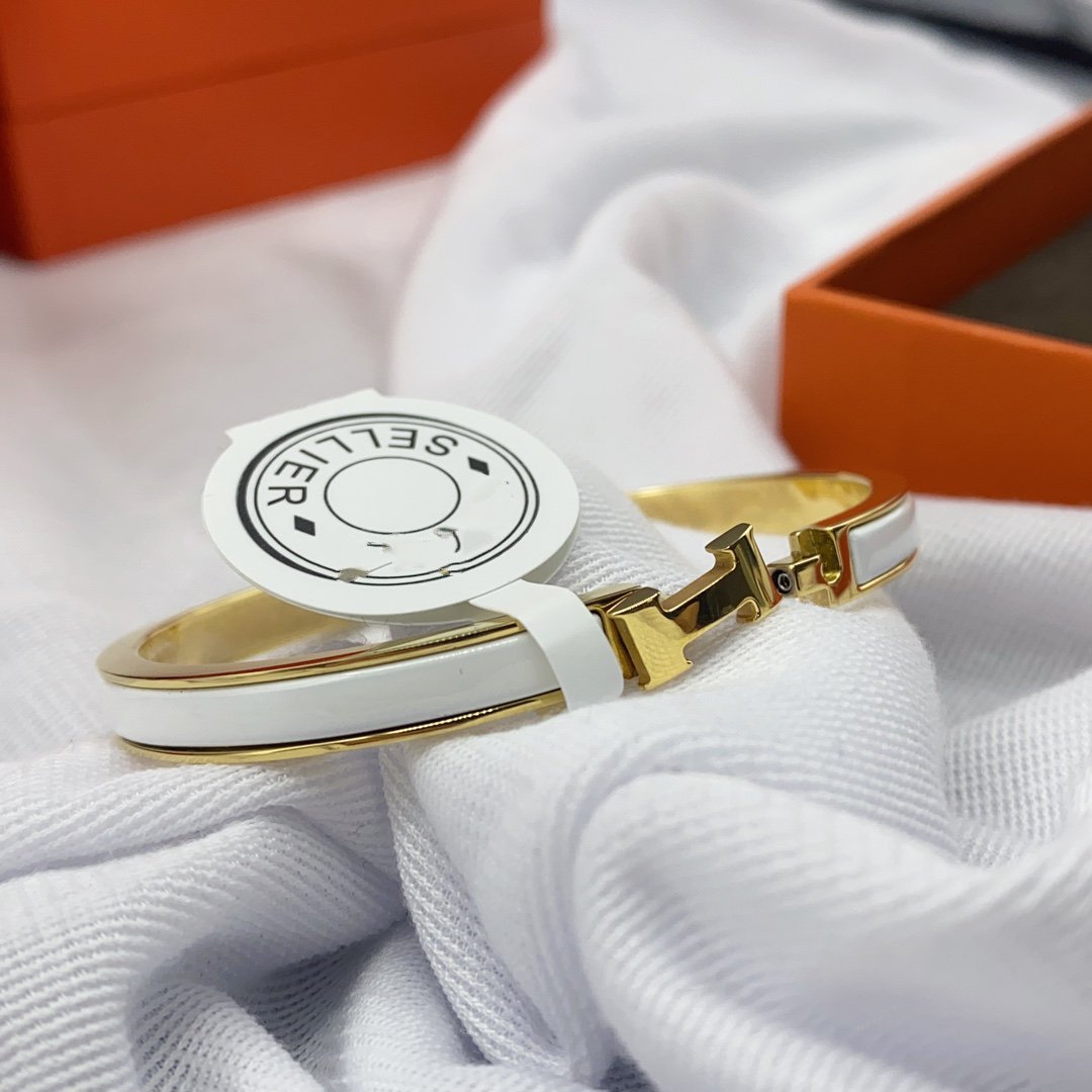 [Solara Jewelry]CLASSIC HM CLIC WHITE 8MM ENAMEL BRACELET