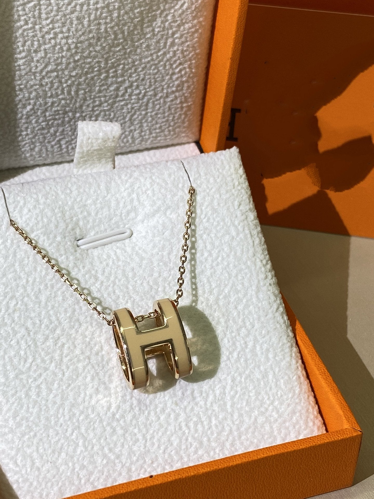 [Solara Jewelry]HM CLIC YELLOW ENAMEL GOLD NECKLACE