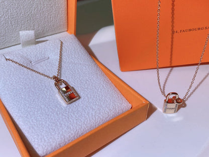 [Solara Jewelry]HM ADVANCED NICHE LOCK HEAD NECKLACE DIAMONDS