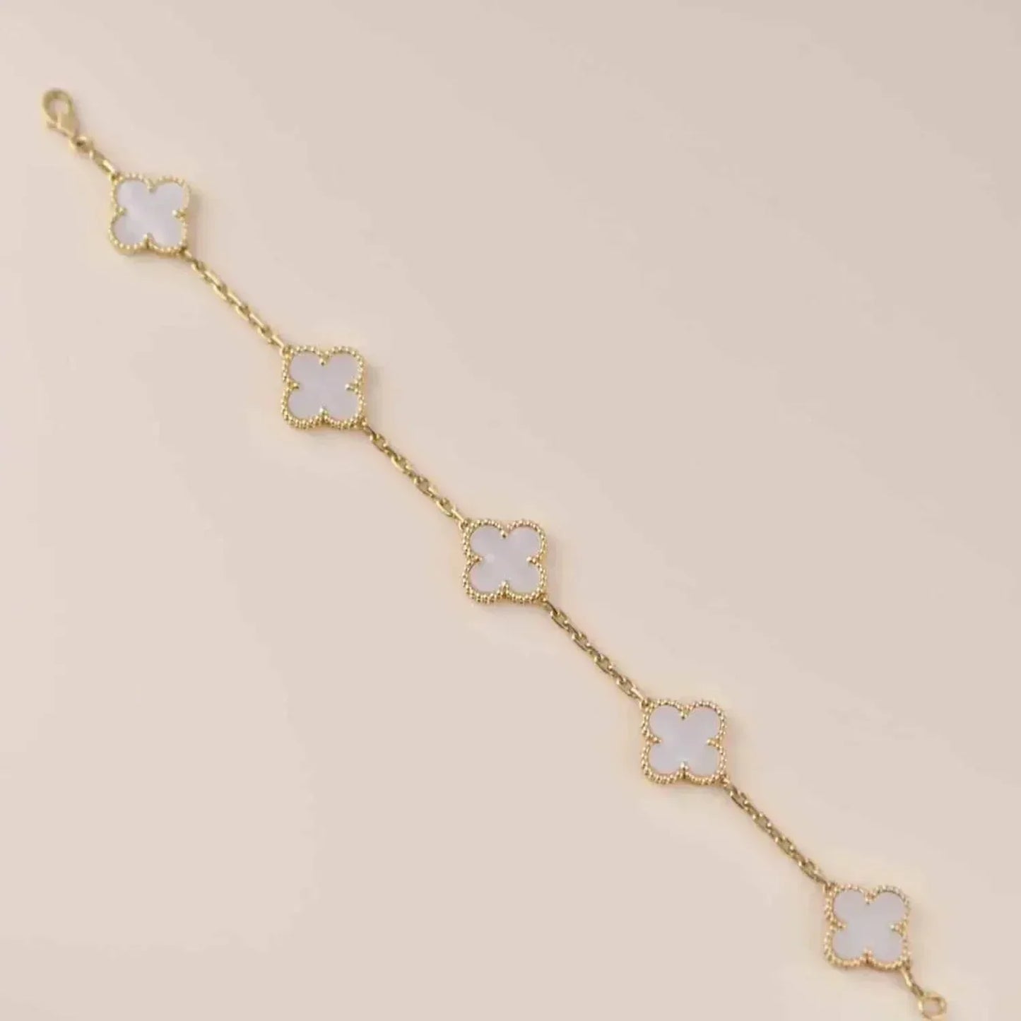 [Solara Jewelry]CLOVER  5 MOTIF WHITE MOP BRACELET