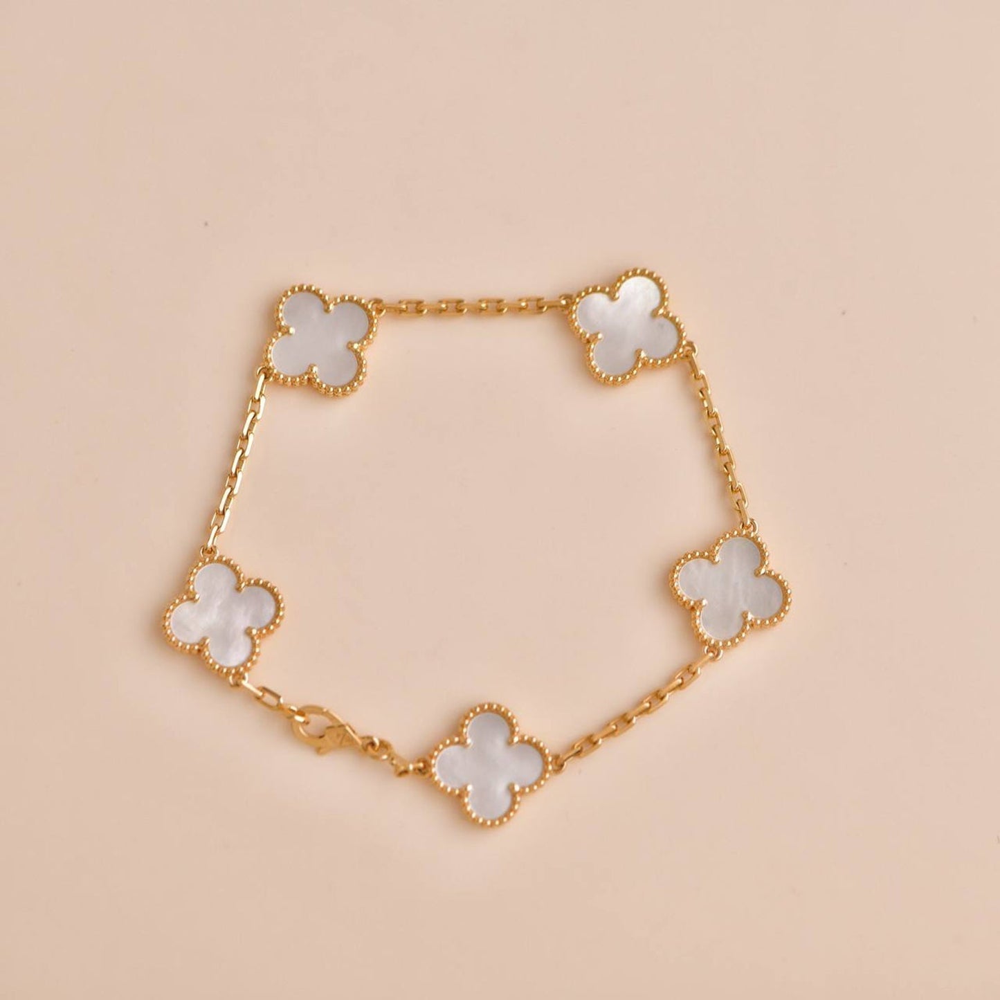 [Solara Jewelry]CLOVER  5 MOTIF WHITE MOP BRACELET
