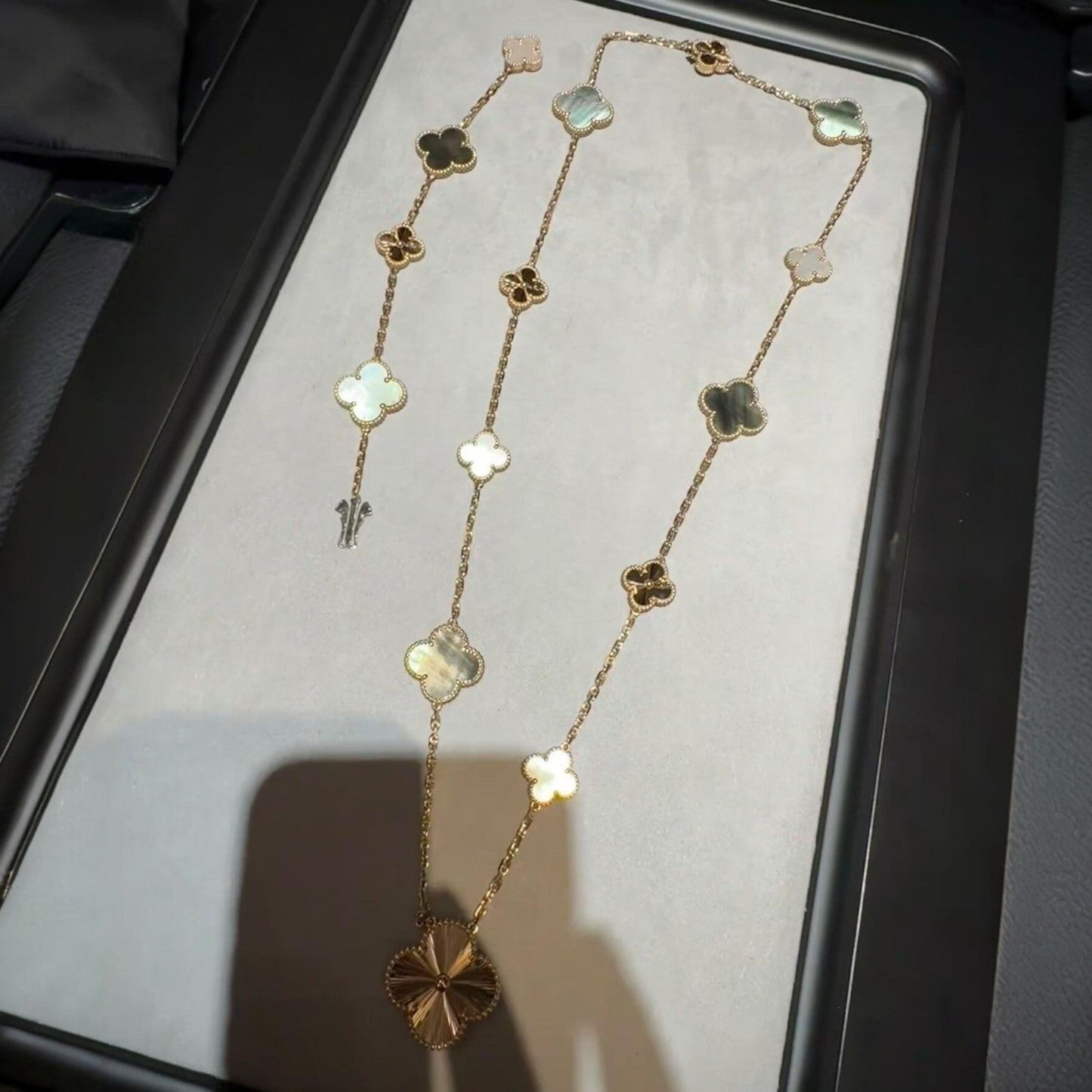 [Solara Jewelry]DETACHABLE CLOVER 15(11+4) FLOWER ROSE GOLD NECKLACE SET