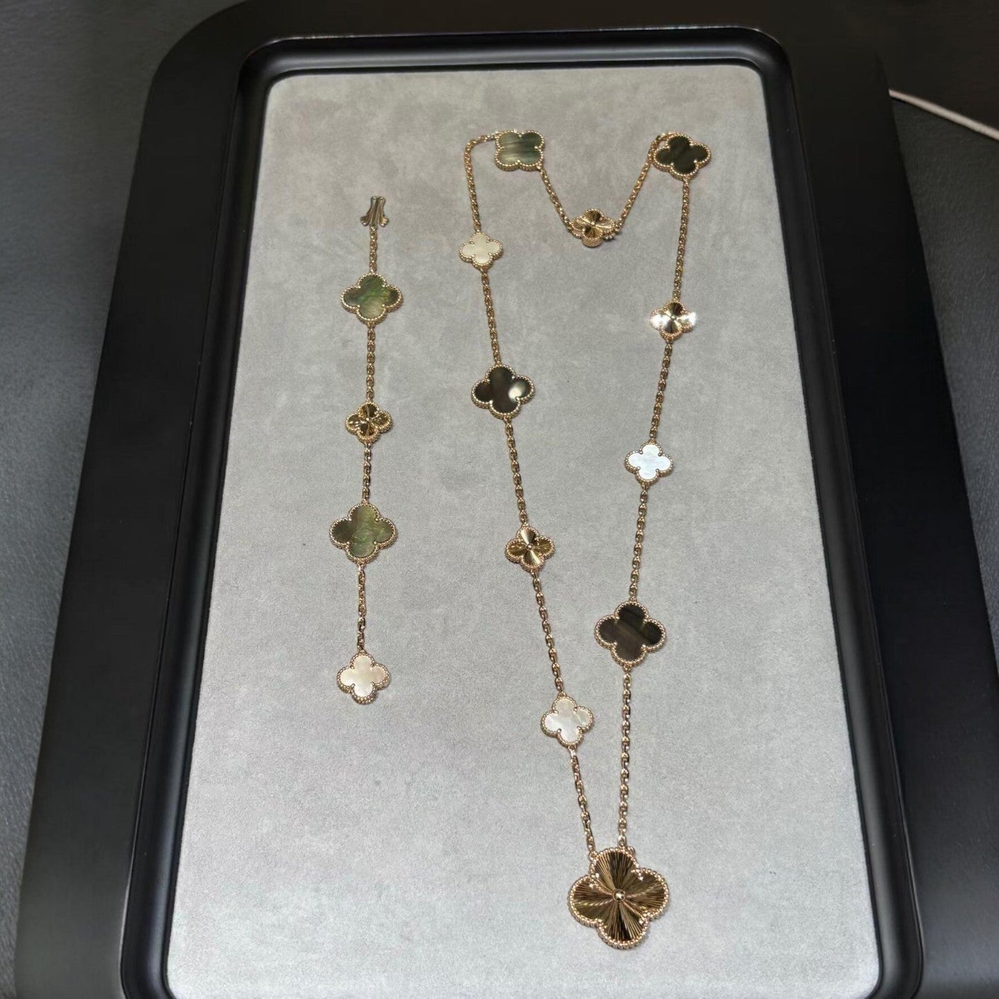 [Solara Jewelry]DETACHABLE CLOVER 15(11+4) FLOWER ROSE GOLD NECKLACE SET