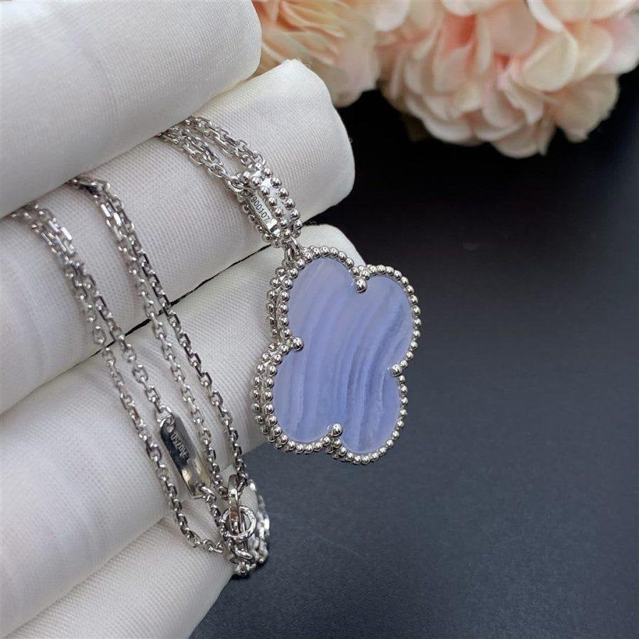 [Solara Jewelry]CLOVER SILVER CHALCEDONY BIG CLOVER NECKLACE