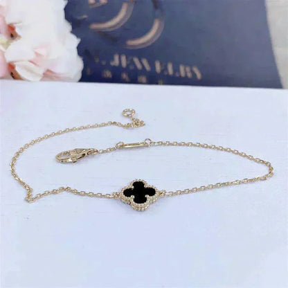 [Solara Jewelry]CLOVER ONYX SINGLE FLOWER BRACELET