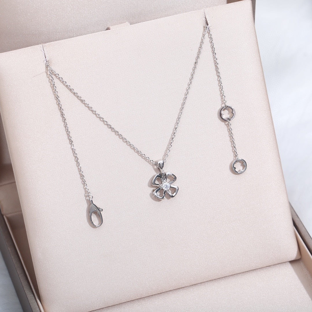 [Solara Jewelry]FIOREVER NECKLACE DIAMOND CENTER