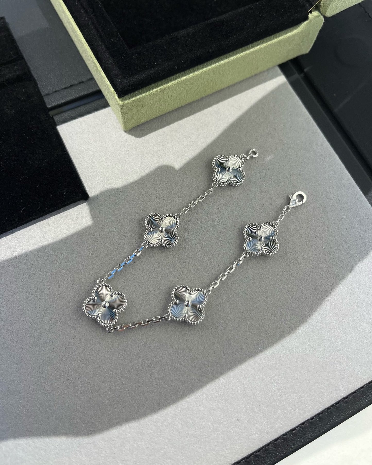 [Solara Jewelry]CLOVER SILVER 5 MOTIFS BRACELET